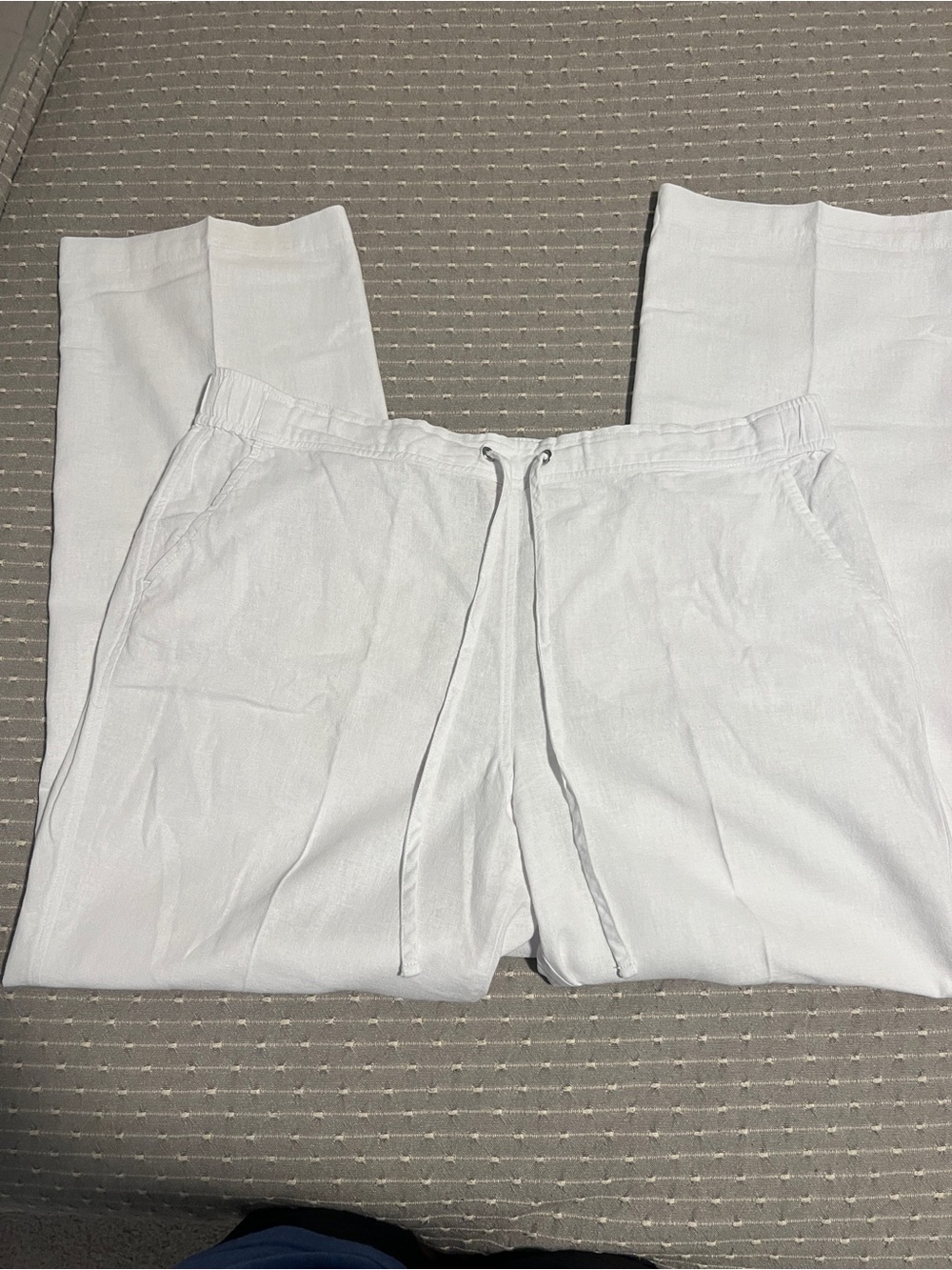 GUC Women’s Vince Camuto White Drawstring Linen-Blend Pants - L